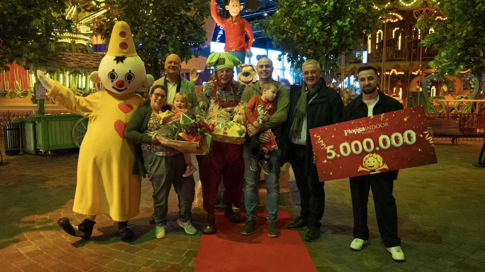 5 miljoenste bezoeker feestelijk ontvangen in Plopsa Indoor Hasselt